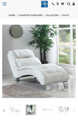 Coaster Dilleston White Chaise Lounge (2 items)