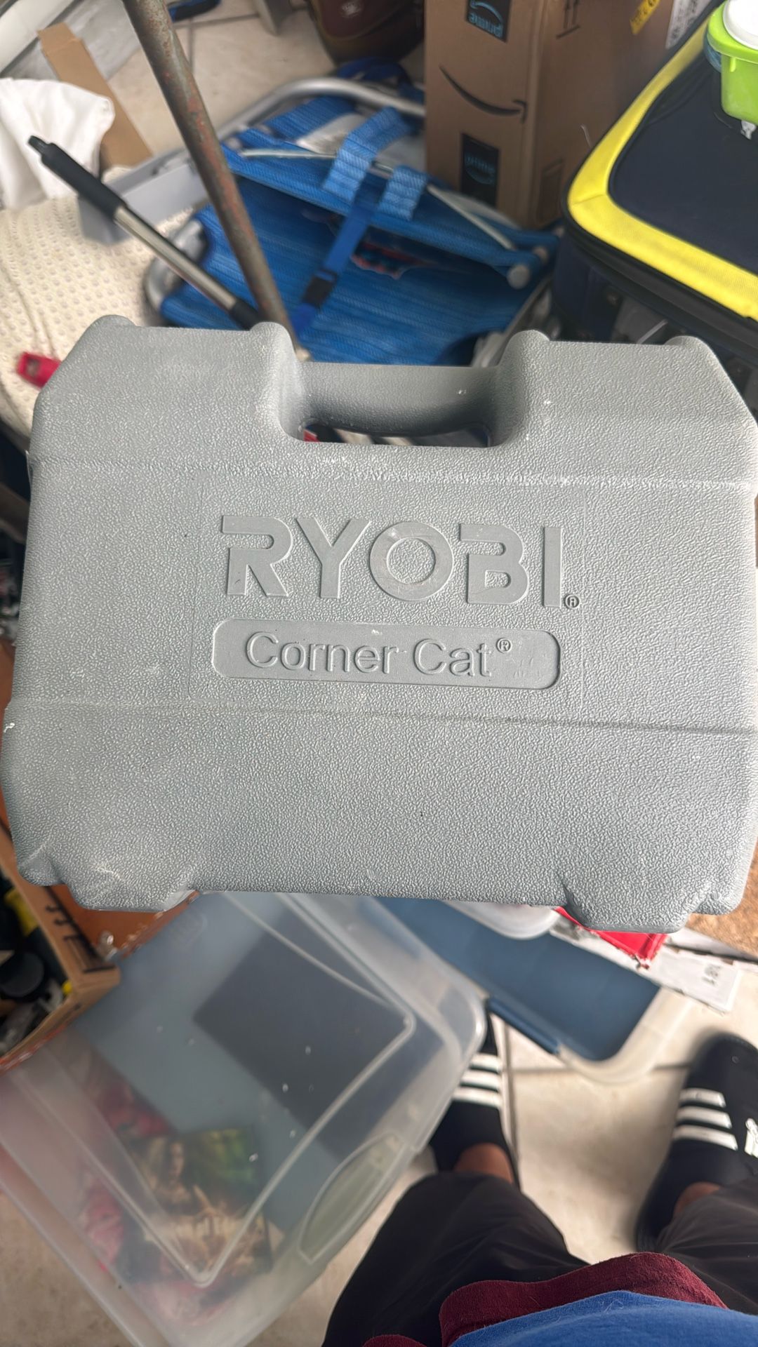 Ryobi Corner cat sander