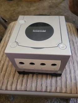 GameCube with a Gameboy player. (Console only)