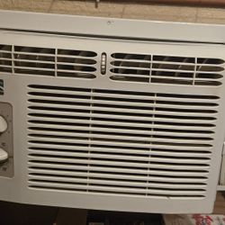 Kenmore 5000 BTU Window AC Unit