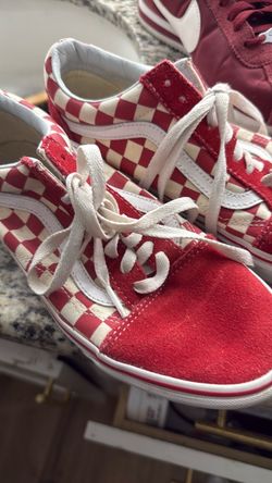 Vans checkered red and white