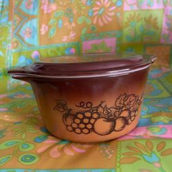 Vintage Pyrex Old Orchard 473 1QT casserole Dish 