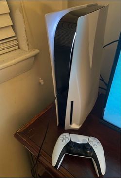 Ps5 and two dual controllers