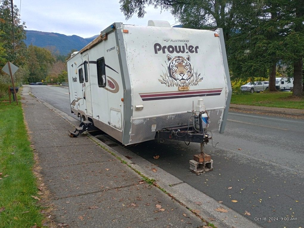 2004 Fleetwood Prowler