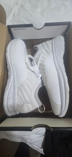 Jordon sneakers mens or woman's size 8