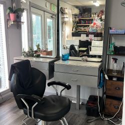 Station With Mirror 50
