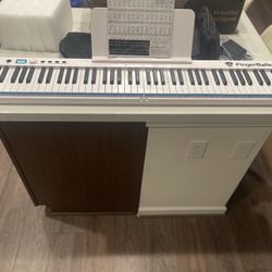 Portable Piano Keyboard, Semi-Weighted Folding Digital Piano 88 Key - White