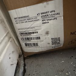 New Store Return APC SMT3000RM2UC Smart UPS 3000VA Tower Rack Smartconnect UPS