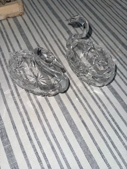 Swan candy dish