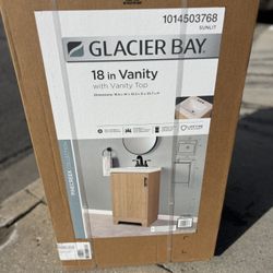 Glacier Bay Pinecreek 18.5in. Vanity with White Cultured Vanity Top