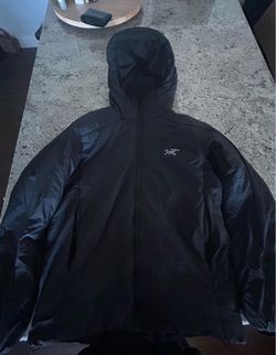 Arc'teryx atom puffy jacket