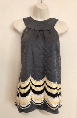 Never Worn Classic Alice & Tricia silk halter style top. Sz Medium