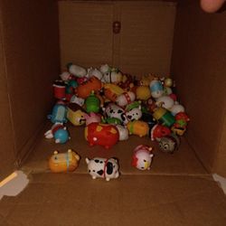 Tsum Tsum Lot 71 Total Figures and Many Acceoried