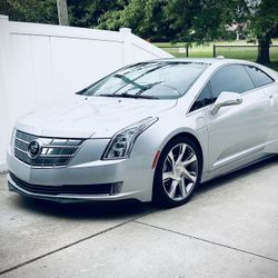 Cadillac ELR Hybrid 