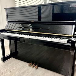 Pristine Condition Yamaha U1 Upright piano