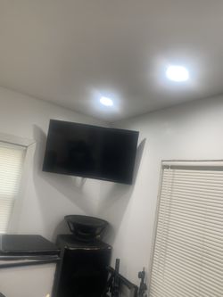 Vizio 40” inch smart  tv