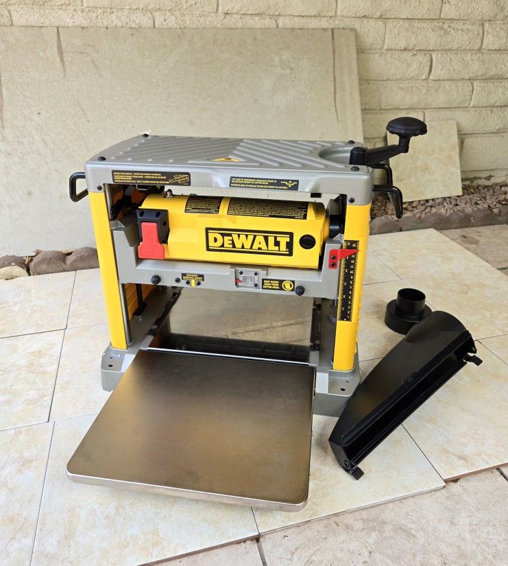 DEWALT 15 Amp Corded 12.5 in. Bench Planer
