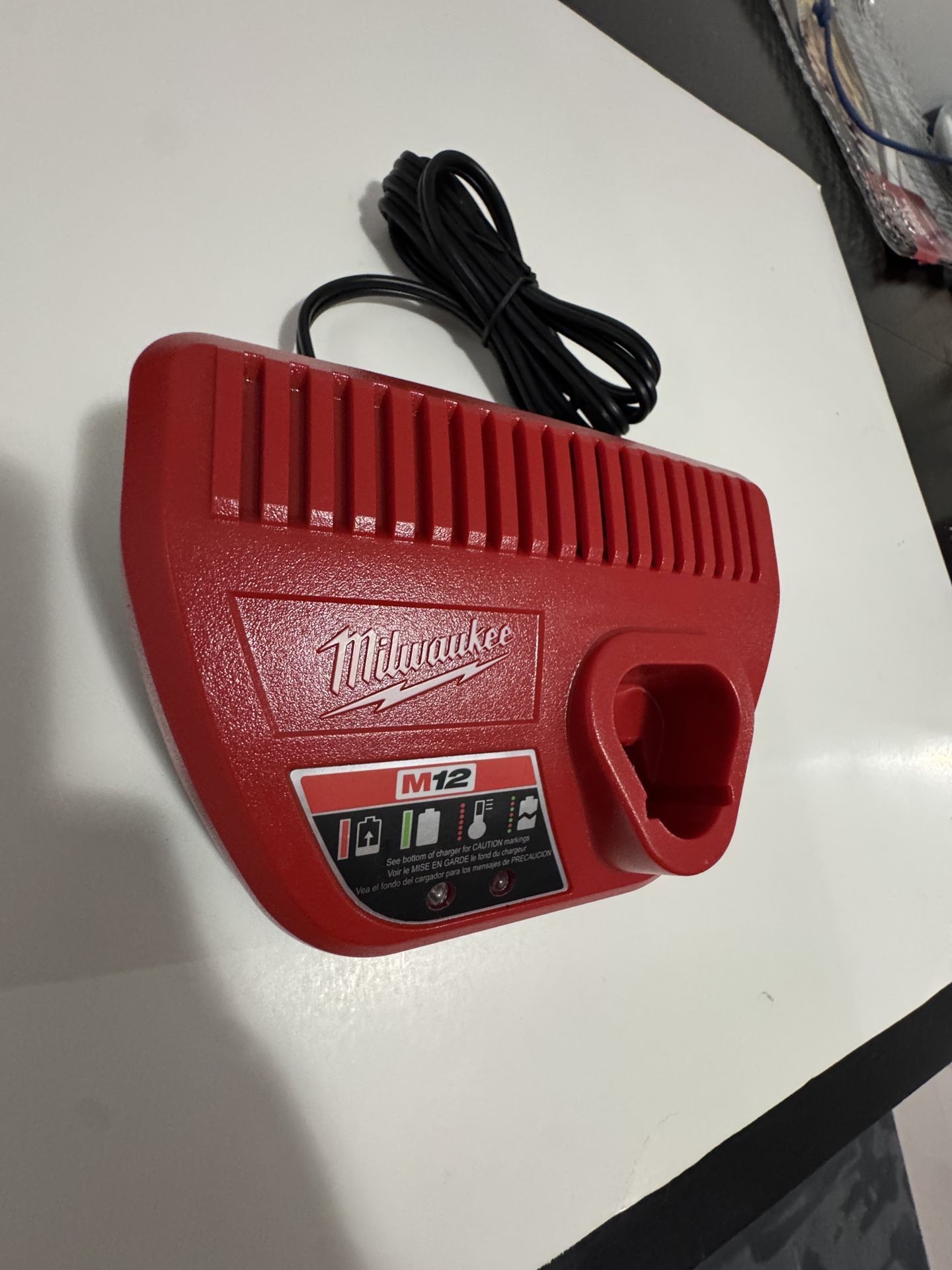 Milwaukee M12 New Battery Charger