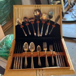 Antique silver Service 8 Place Setting W/ Serving Pieces
