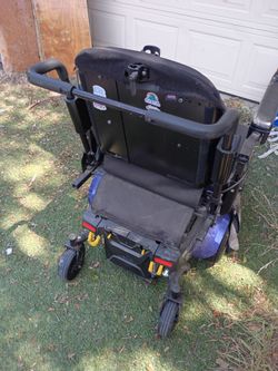 Merrits p331 power mobility chair w/ramp