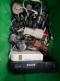 Video game console lot Sony ps2 Nintendo Wii Xbox Untested!!!!