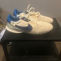Nike Street Gato Indoor Soccer 