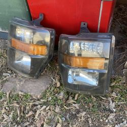 2008 Ford Headlights Very Good Condition