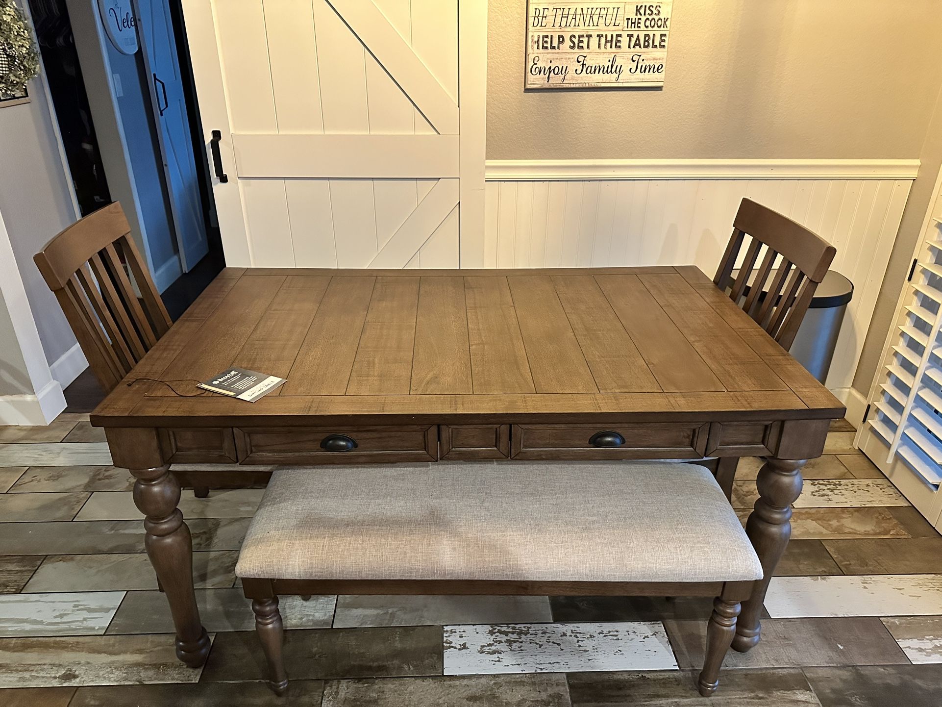 Broyhill Kitchen Table