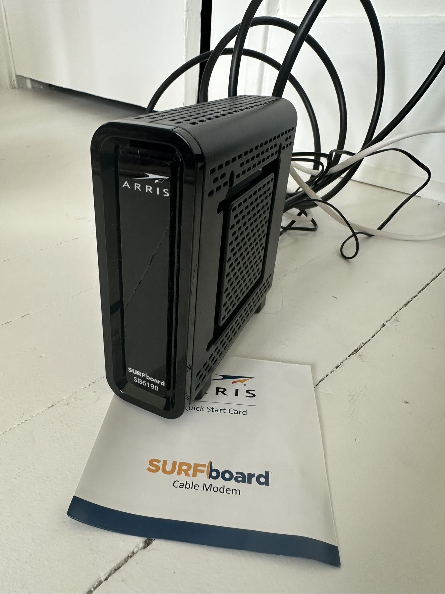 Arris Surfboard SB 6190 Modem