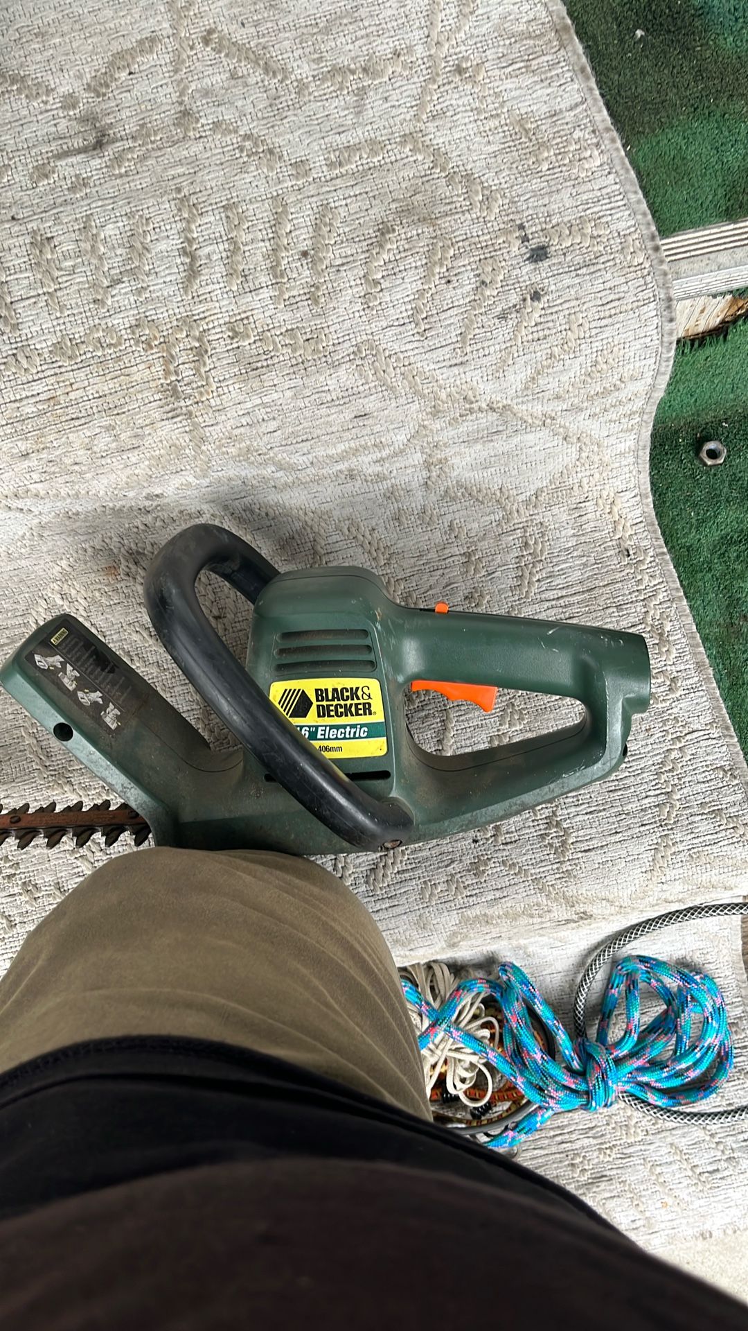 Black And Decker 16 Electric Trimmer