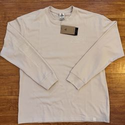 BRAND NEW NIKE ACG MENS LONG SLEEVE T-SHIRT