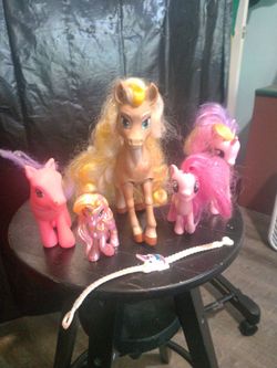 Mixed lot of Hasbro My Little Pony Action Figures