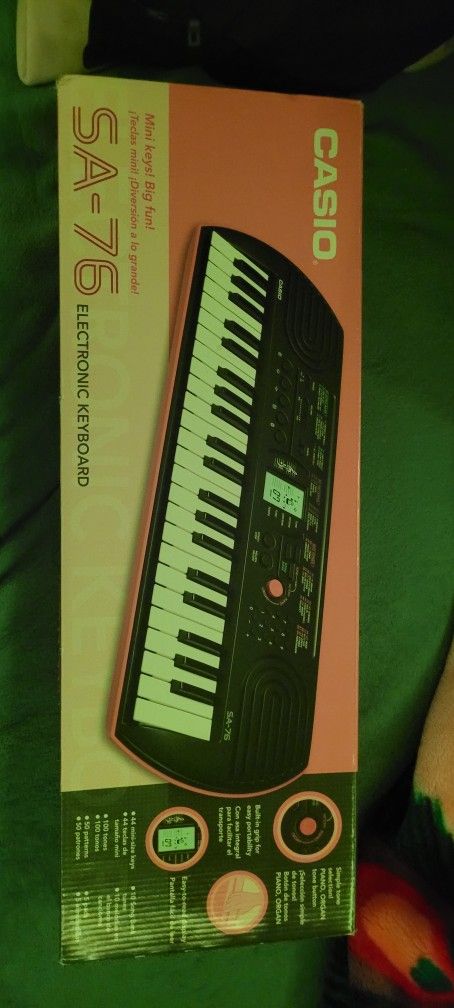 Casio SA-76 Mini Piano