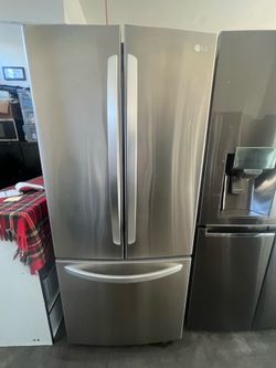 Refrigerator (33” wide)