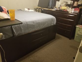 Queen size wood storage bed