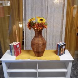 White TV Stand/bookshelf 2 ft tall 47 in Long 14 in deep