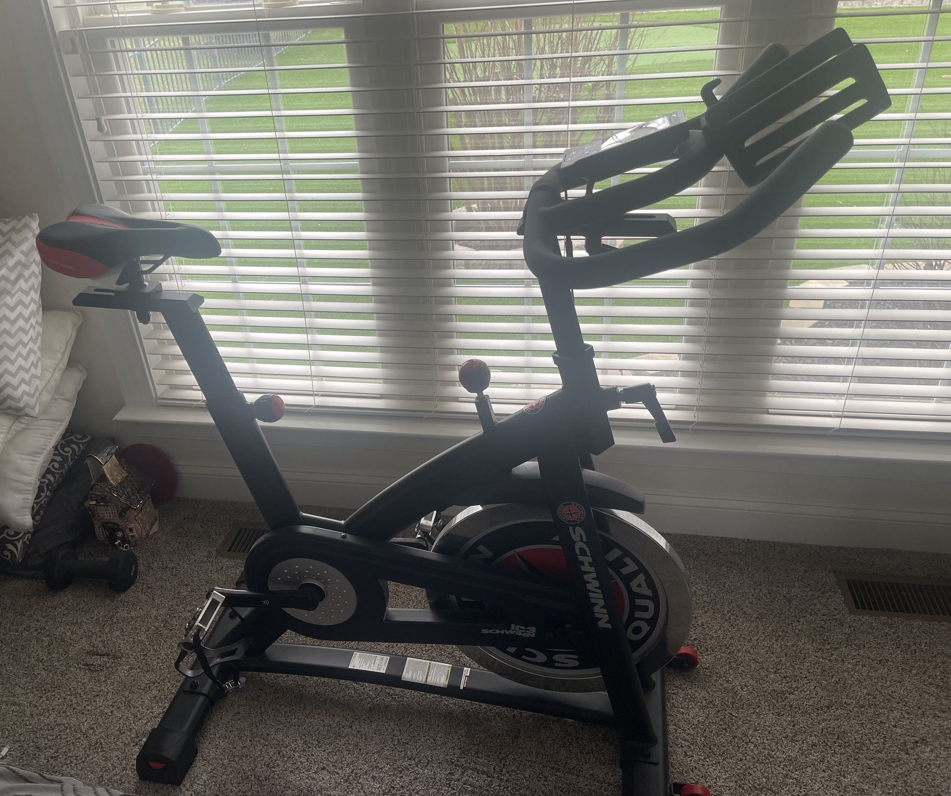 Schwinn IC3 Indoor Cycling Bike