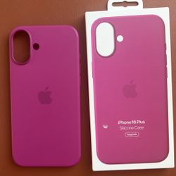 Apple iPhone 16 Plus Silicone Case - Fuchsia