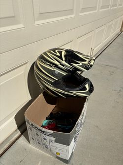 Adult XL Dirt Bike Helmet