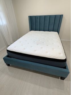 Queen Size Bed Frame & Mattress