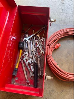 Husky Tool box, Tools, 100’ extension cord