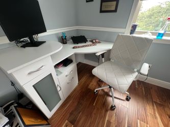 Corner Desk