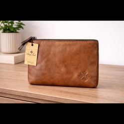 Patricia Nash Leather Zip Pouch / Clutch (NEW w/ Tag)
