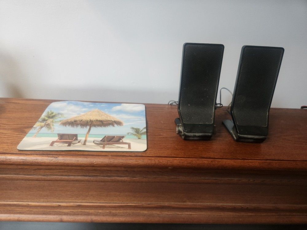 Computer or Tablet Mouse Pad and 2 Speakers
