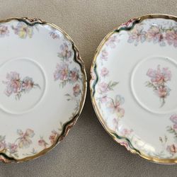 Haviland & Co. Schleiger 69F  5 3/8" Saucer Plates  Red and Green Scallops 