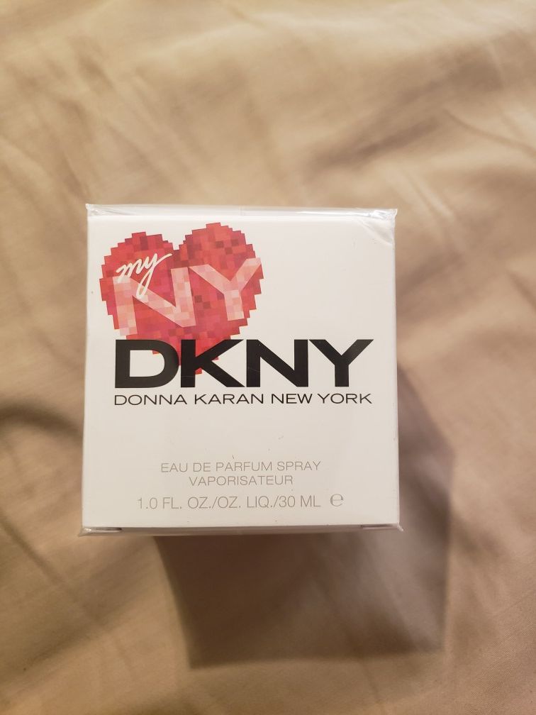DKNY Perfume