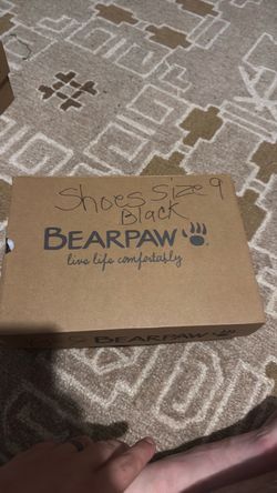 Bearpaw slippers black
