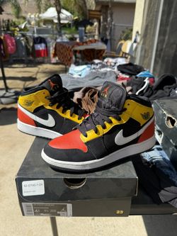 Nike Air Jordan 1 Mid Youth