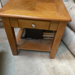 Oak End Table 
