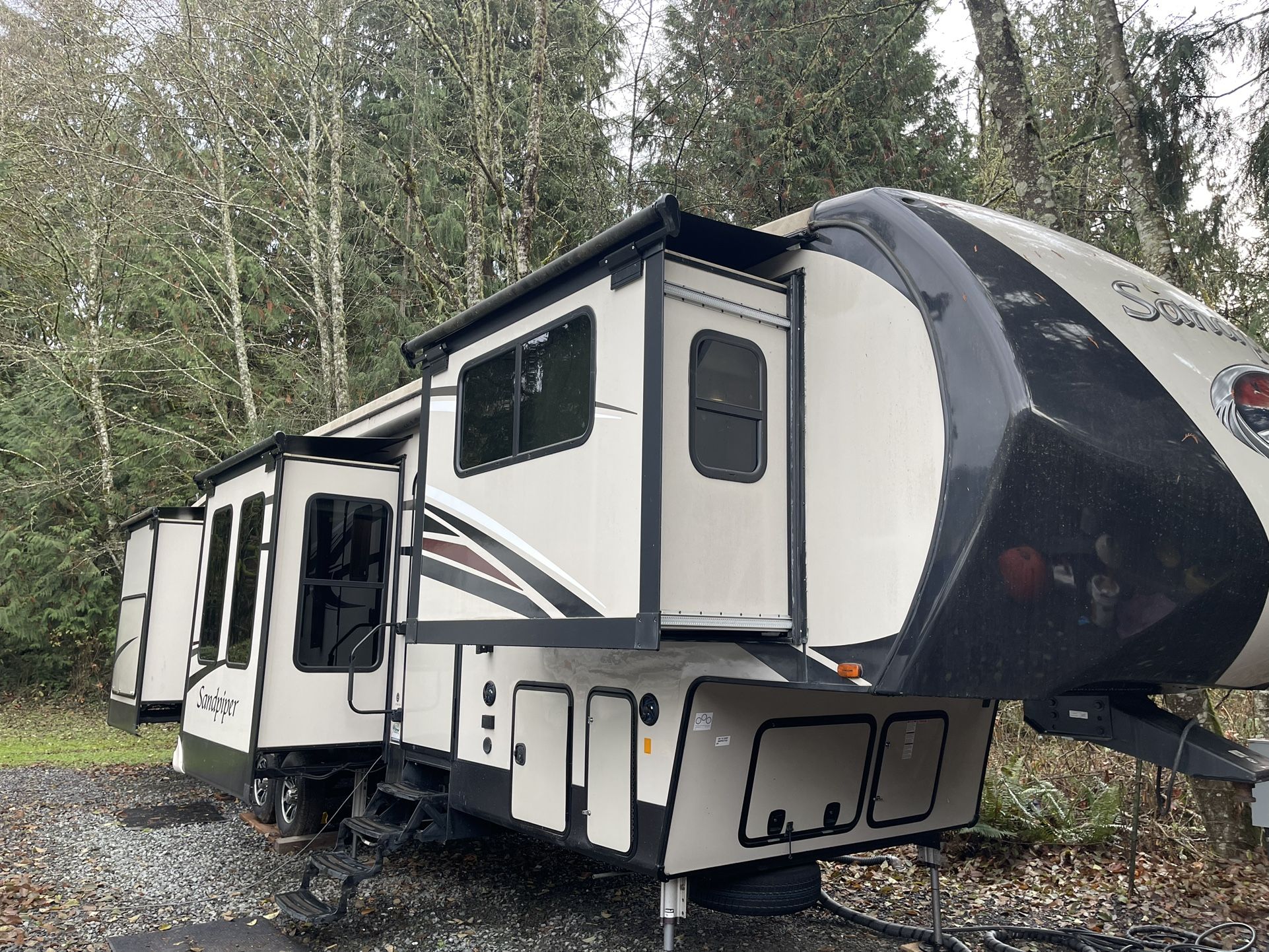 2018 Sierra Fifth Sandpiper